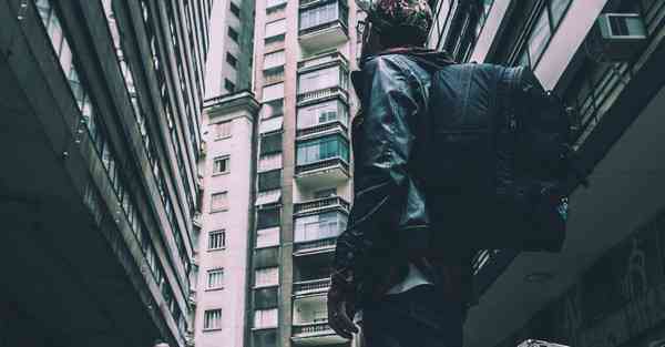 柯南被AI绘画过的样子（动物AI绘画的样子）