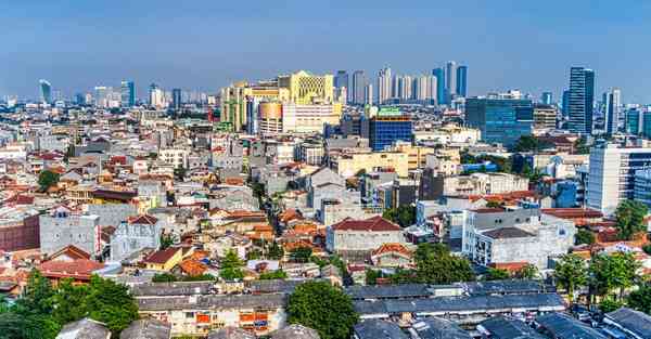 人工智能机器人和人谈恋爱