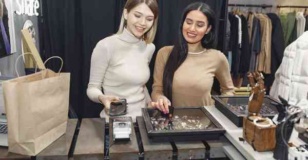 大数据包含设备数据的行业文章