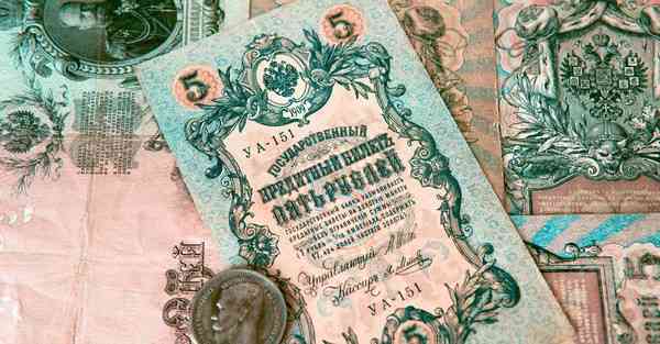 人工智能大会特斯拉机器人：未来智能交通的引领者